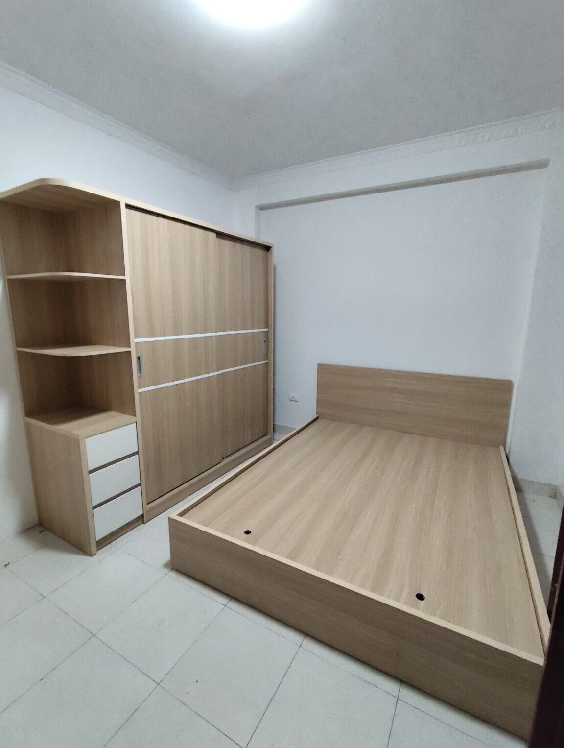 Bộ giường tủ gỗ MDF cánh lùa kèm góc trang trí hiện đại