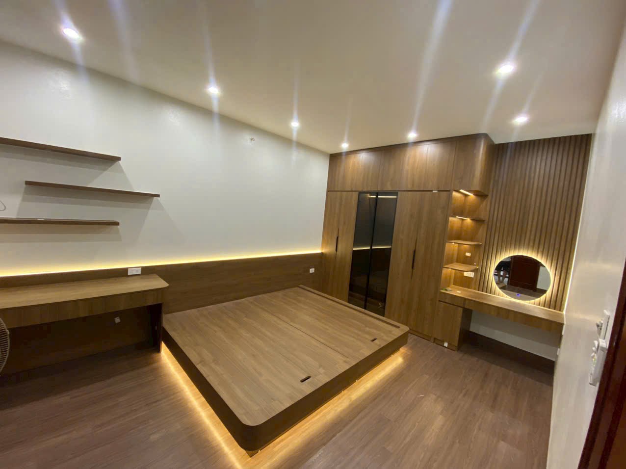 Bộ giường tủ gỗ MDF âm tường sang trọng